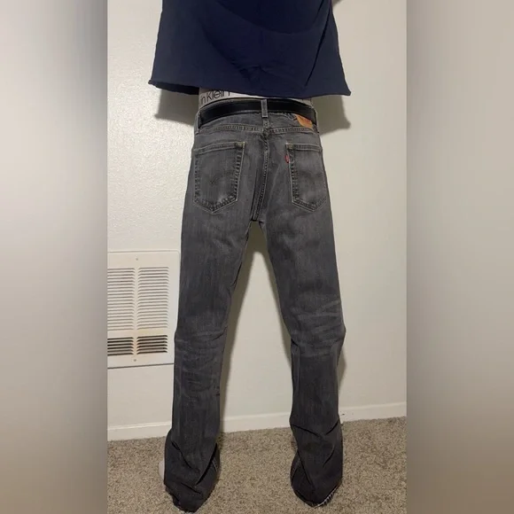 Levi's Men's Relaxed-Fit 505 Dark Gray Jeans - Picture 2 of 2